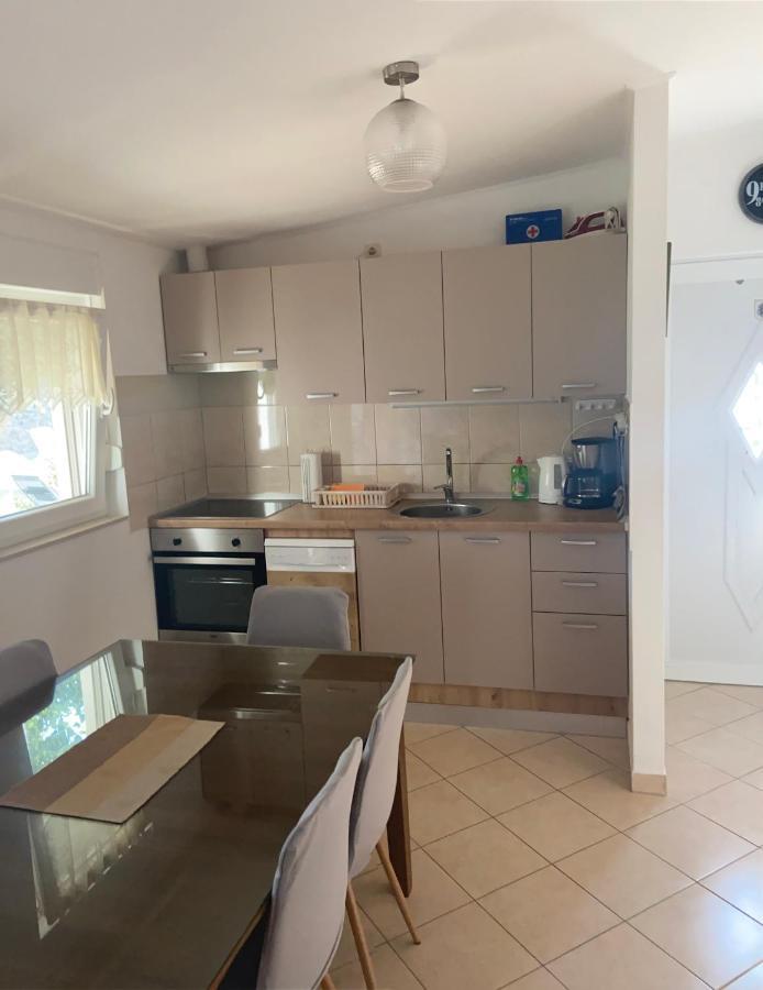 Vacation House Radosic Radosic  外观 照片