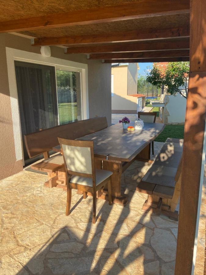 Vacation House Radosic Radosic  外观 照片