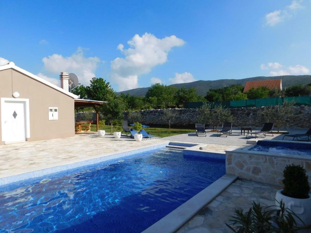 Vacation House Radosic Radosic  外观 照片